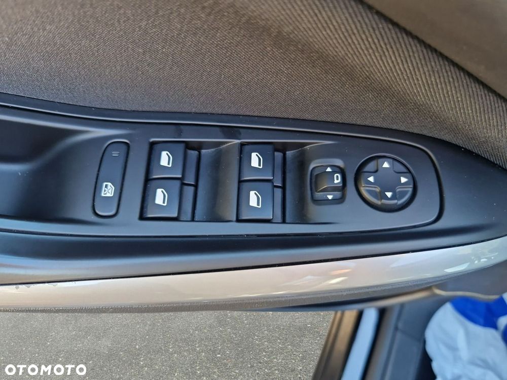 Opel Grandland X - 11