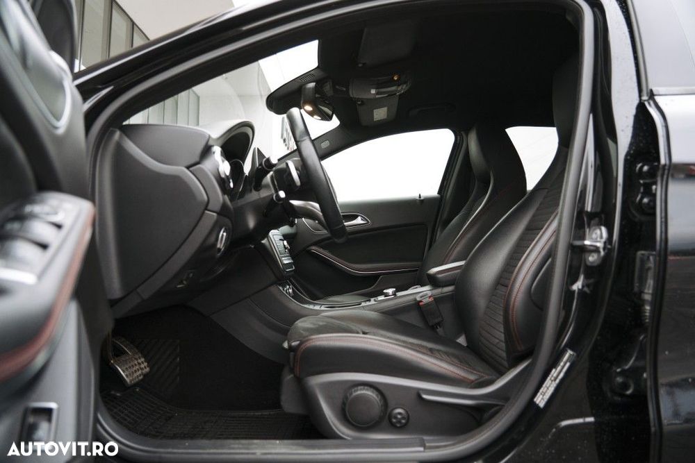 Mercedes-Benz GLA 220 4MATIC - 13