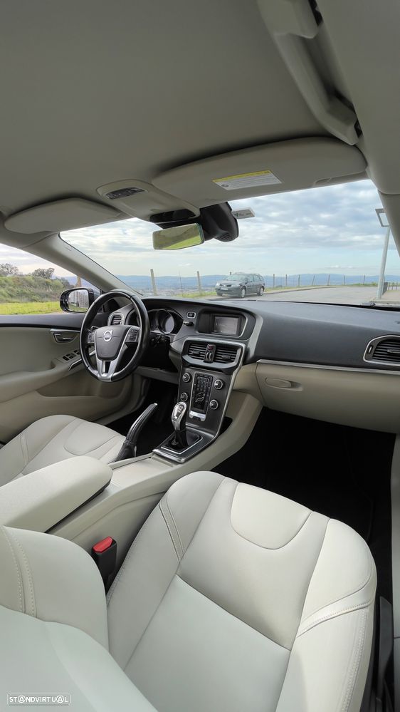 Volvo V40 D2 Kinetic - 10