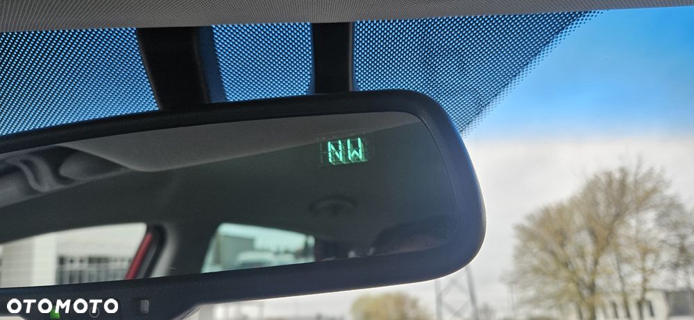 Hyundai ix35 2.0 CRDi 4WD Premium - 32