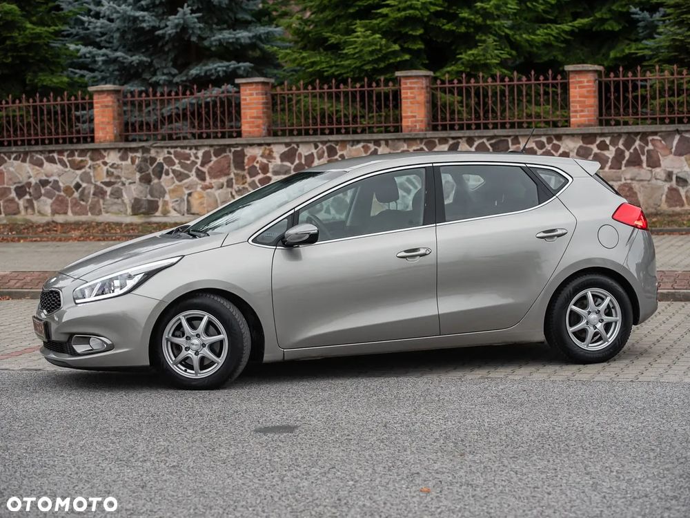 Kia Ceed 1.6 GDI Business Line - 8