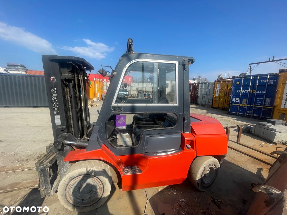 Toyota 7FDK40 - 18