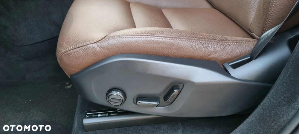 Volvo XC 90 T8 AWD Plus Bright - 30