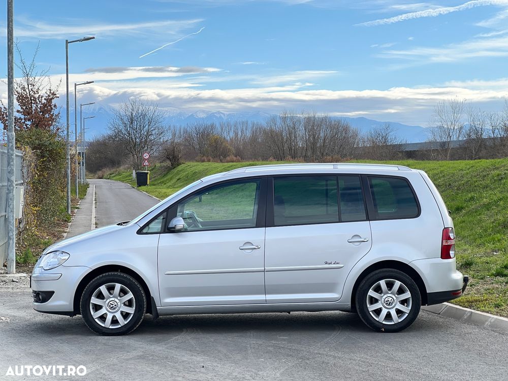 Volkswagen Touran 2.0 TDI DPF Comfortline - 2