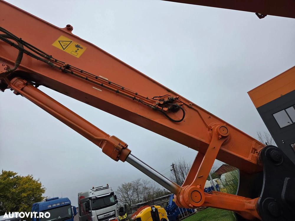 Hitachi BRATE LUNGI la 22m, cupa 1mc, 39 tone, HITACH ZX350LC-6, 2019, 7.452h, Consum mediu 21l/h, camera spate si laterale, Inst hydr pe brate, Cupa taluz, Lant 80% ok, Contragreutate, 284CP, posibilitate leasing, STARE FOARTE BUNA-PROMOTIE 179.900 EUR+Tva - 26