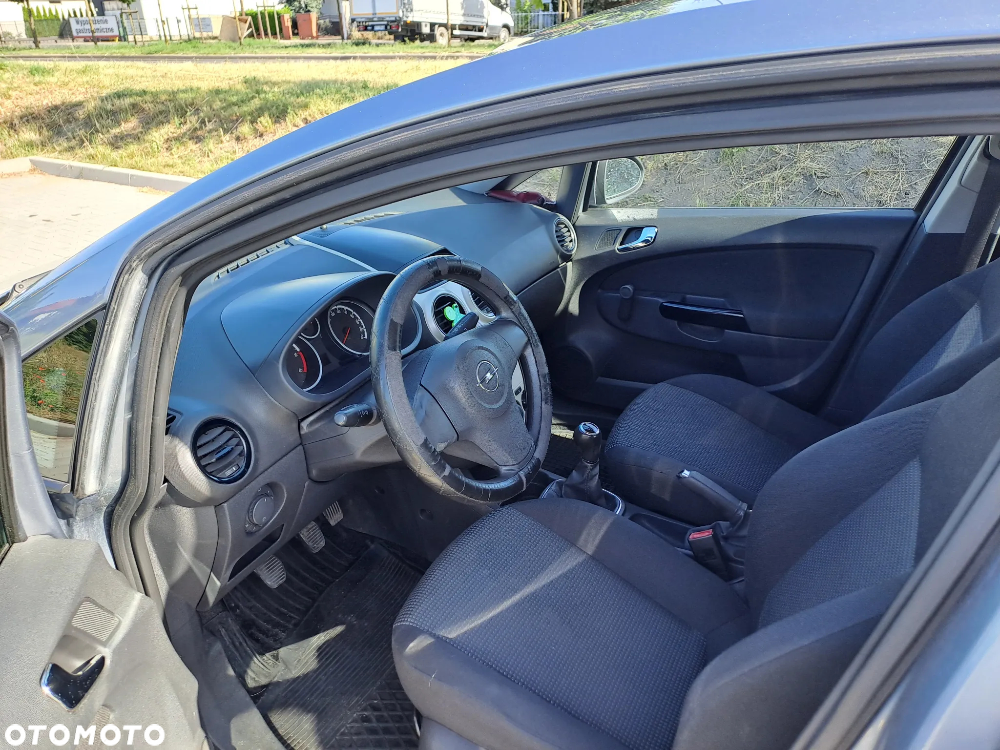 Opel Corsa - 10