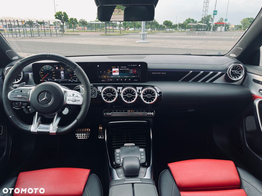 Mercedes-Benz CLA - 10