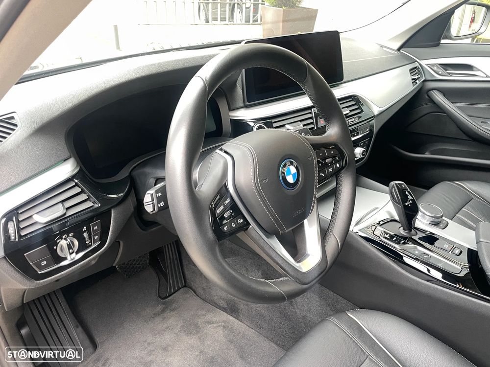 BMW 520 e - 11