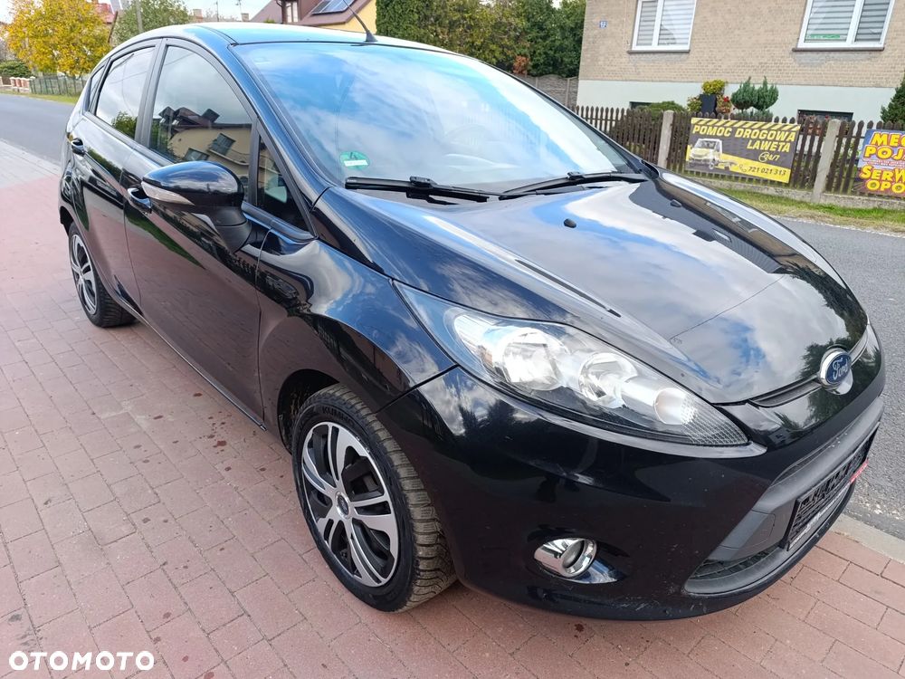 Ford Fiesta - 24