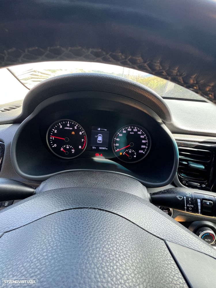 Kia Rio - 9
