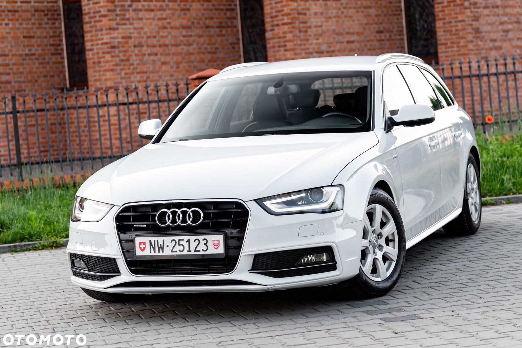 Audi A4 Avant 2.0 TFSI quattro S tronic S line Sportpaket - 1