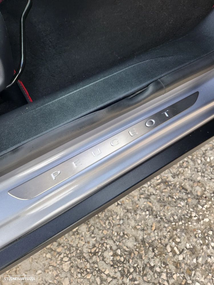 Peugeot 2008 PureTech 110 Stop&Start EAT6 GT-Line Edition - 12