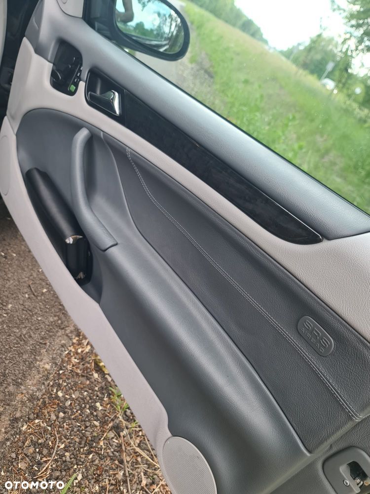 Mercedes-Benz CLK - 24