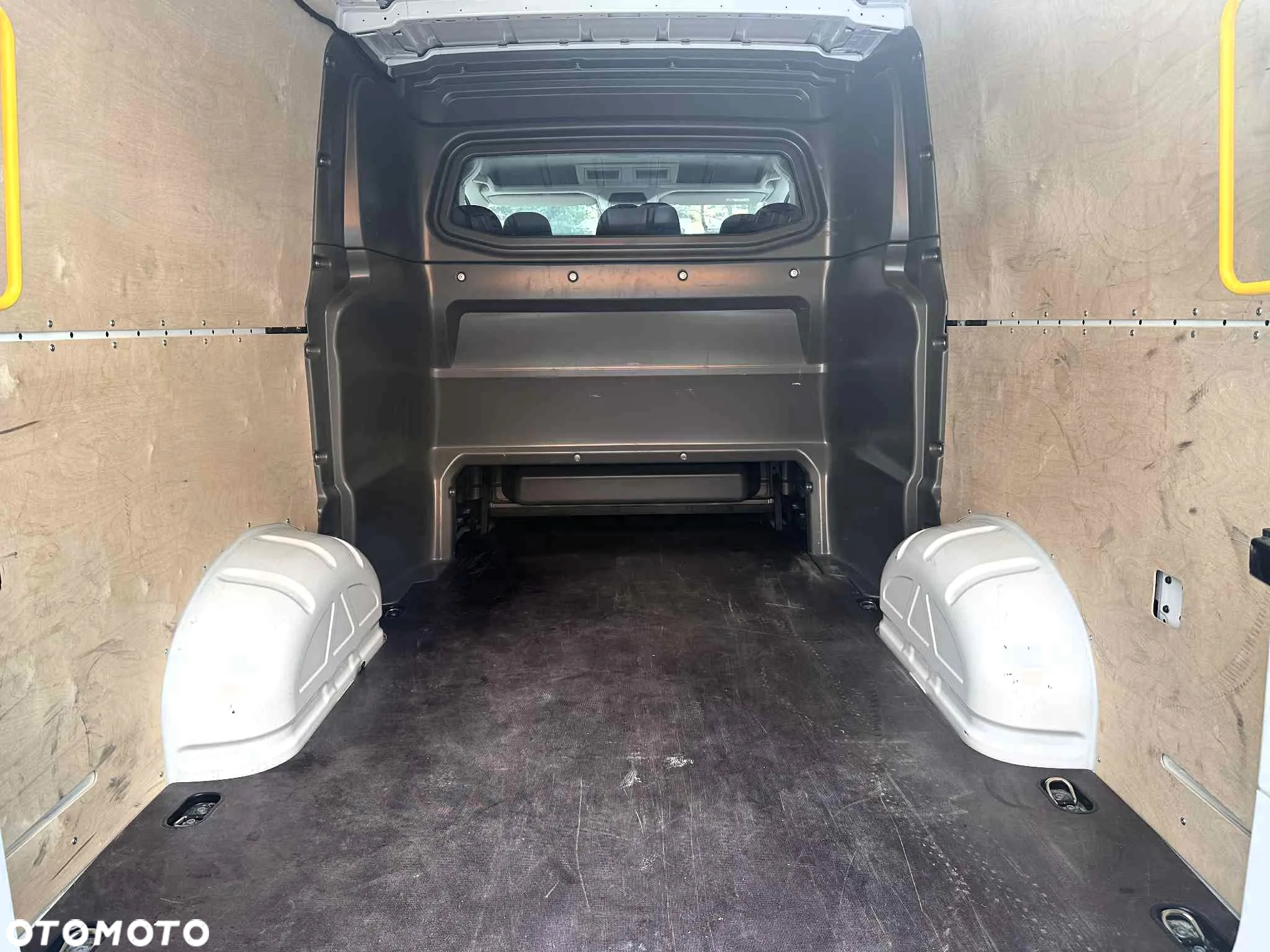 Volkswagen Crafter - 9