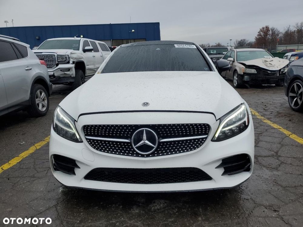 Mercedes-Benz Klasa C 300 4Matic 9G-TRONIC - 6