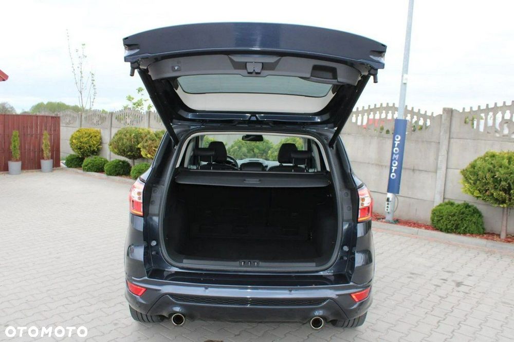 Ford Kuga 1.5 EcoBoost 2x4 Vignale - 38