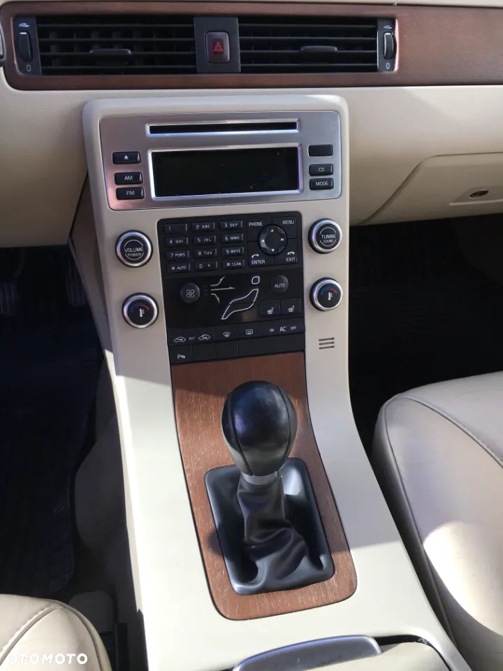 Volvo V70 - 10