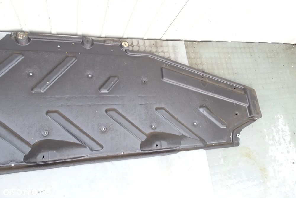 MERCEDES B KLASA W246 Osłona  Podwozia Lewa 2466190138 - 3