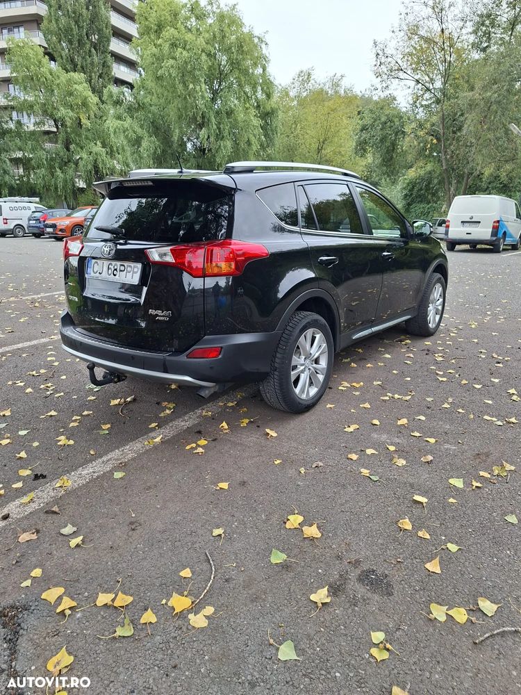Toyota RAV4 2.2 D-4CAT 4WD Aut Luxury 18" - 5