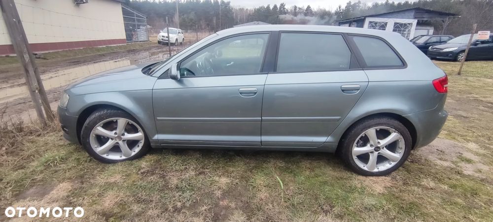 Audi A3 Sportback 1.6 TDI Attraction - 2
