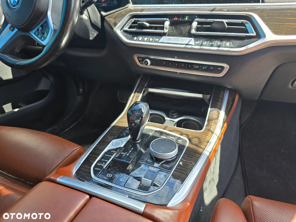 BMW X7 - 10
