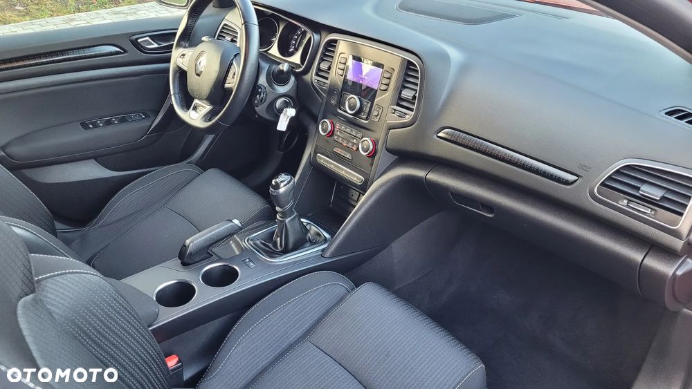 Renault Megane 1.2 Energy TCe Life - 18