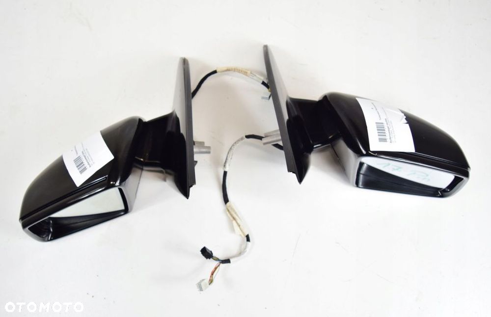 MERCEDES R W251 LIFT LUSTERKO PRAWE 17 PIN KOD 197 - 2