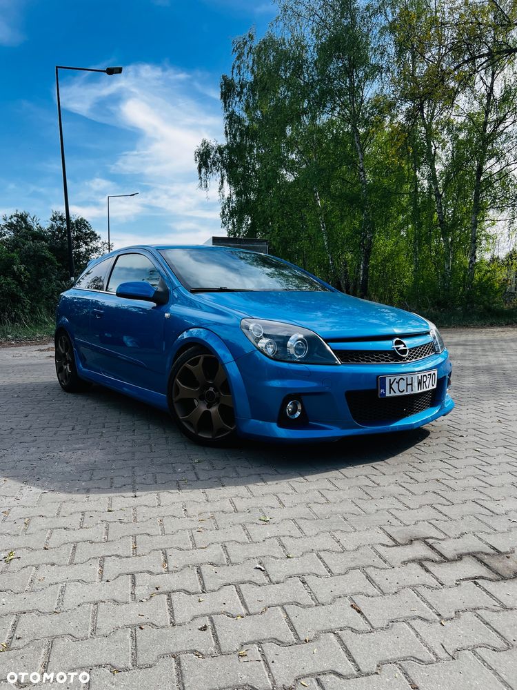 Opel Astra 2.0 T OPC - 1