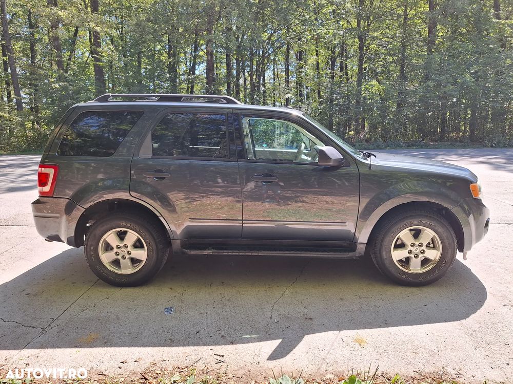Ford Escape - 4