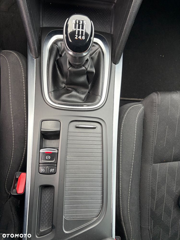 Renault Megane - 11