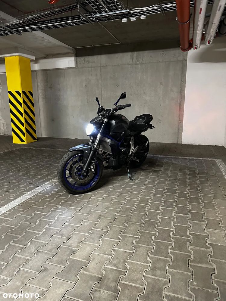 Yamaha MT - 2