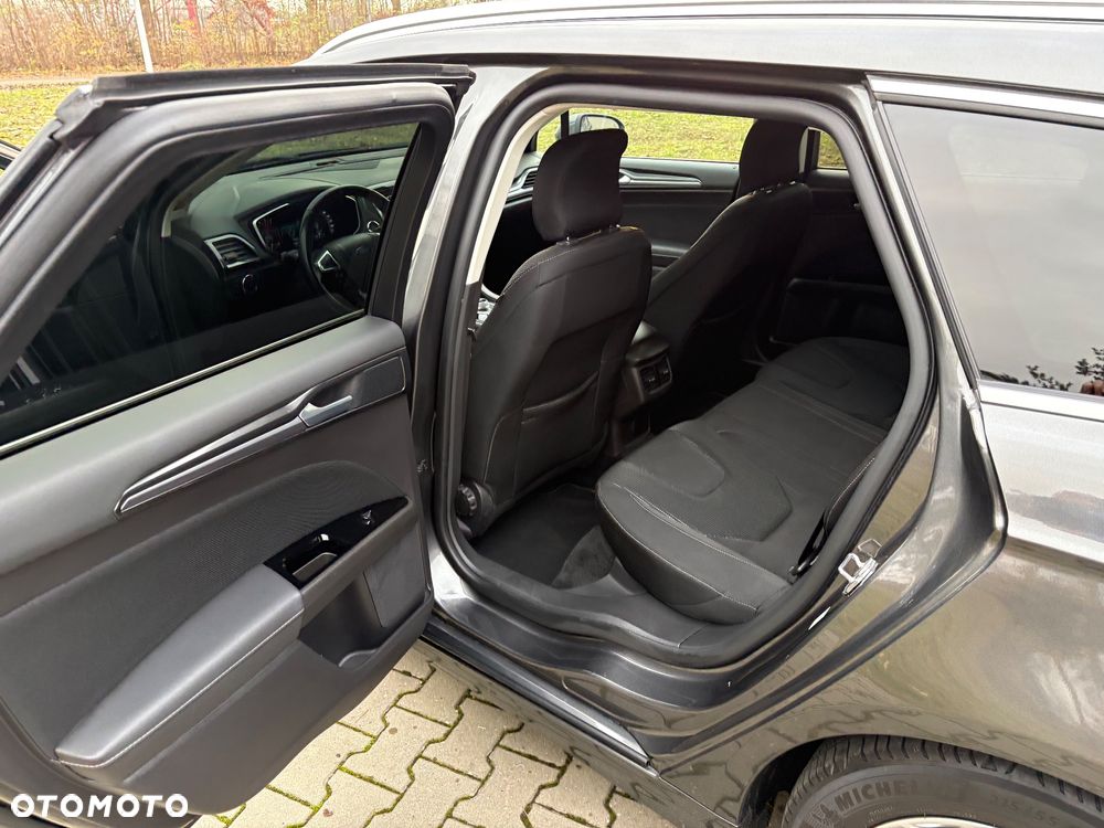 Ford Mondeo 2.0 EcoBlue Titanium - 11