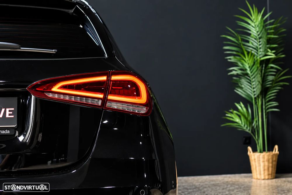 Mercedes-Benz A 250 e 8G-DCT AMG Line - 6