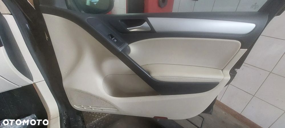 VW Golf VI 2.0TDI HB Wszystkie Części - 27