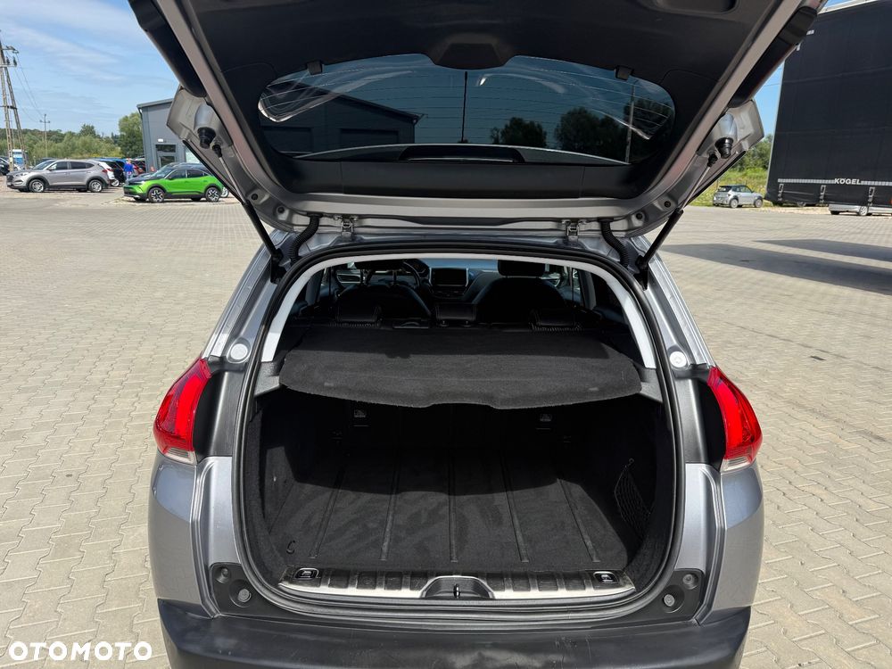 Peugeot 2008 1.6 VTi Style - 9