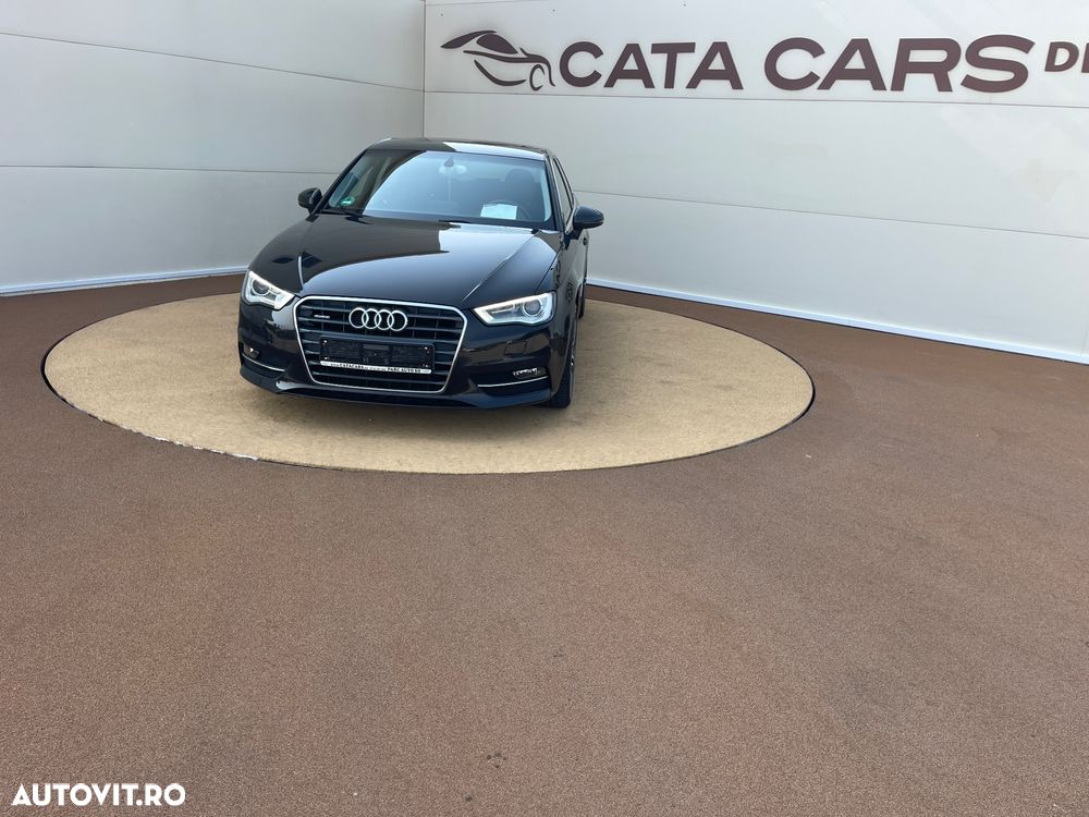 Audi A3 Sportback 2.0 TDI (clean diesel) quattro S tronic Ambiente - 2