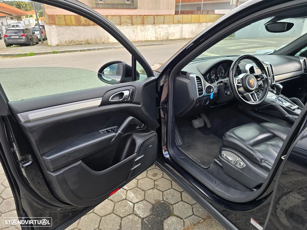 Porsche Cayenne II - 33