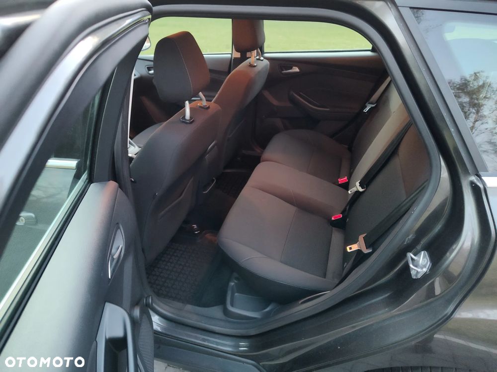Ford Focus 1.5 TDCi SYNC Edition - 14