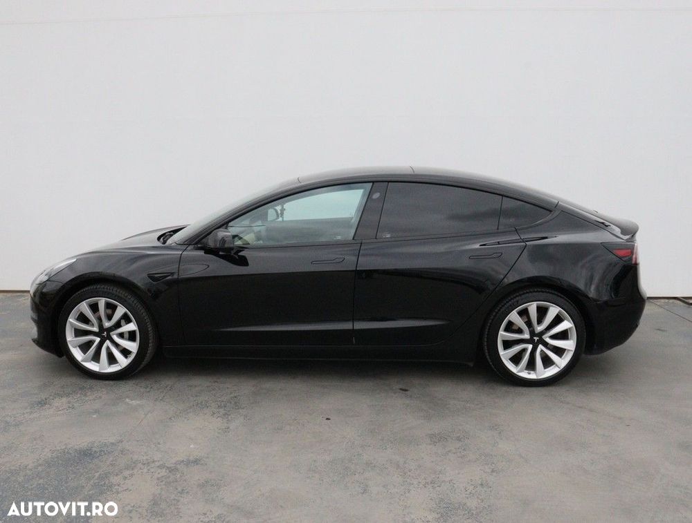 Tesla Model 3 - 2