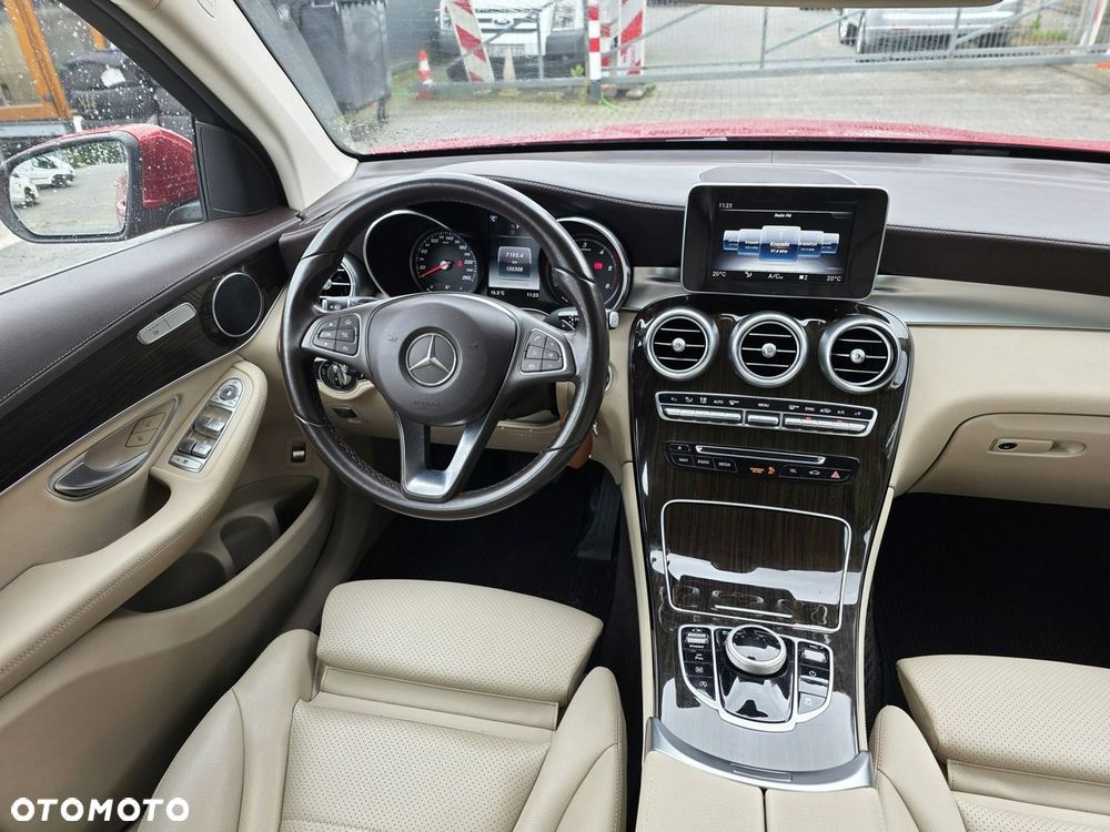 Mercedes-Benz GLC 220 d 4Matic 9G-TRONIC - 16