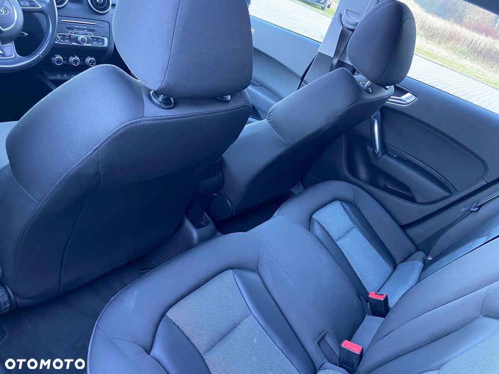 Audi A1 Sportback 1.6 TDI S tronic sport - 16