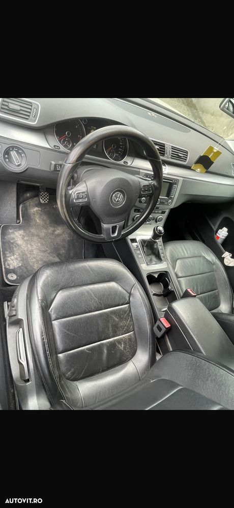 Volkswagen Passat 2.0 TDI BlueMotion Technology Comfortline - 7