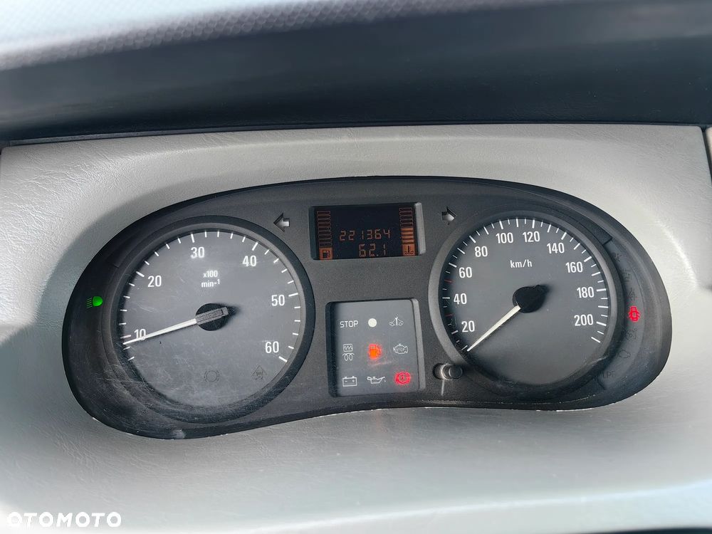 Opel VIVARO - 14