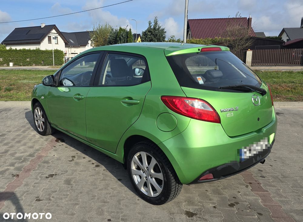 Mazda 2 - 4