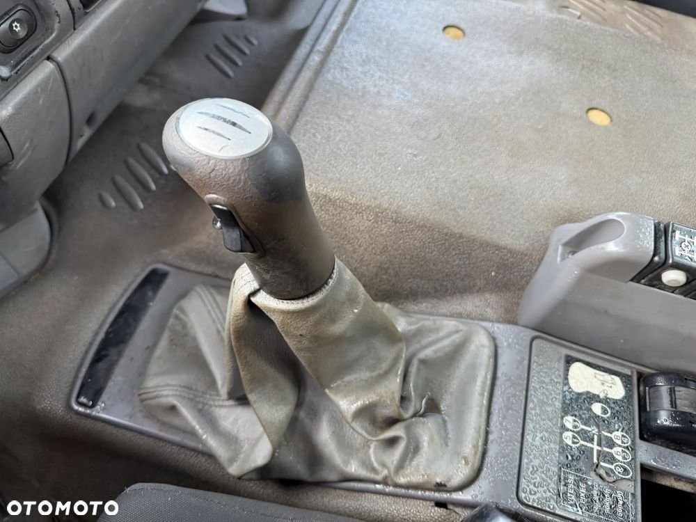 Renault Kerax 320dci 6x4 HDS Palfinger PK29002G 8-wysuwow pilot - 15