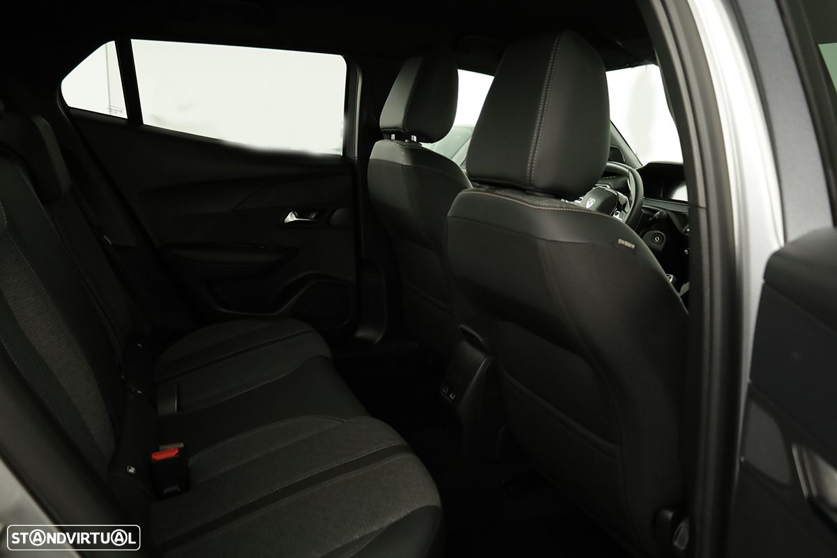 Peugeot 2008 1.2 PureTech Allure - 21