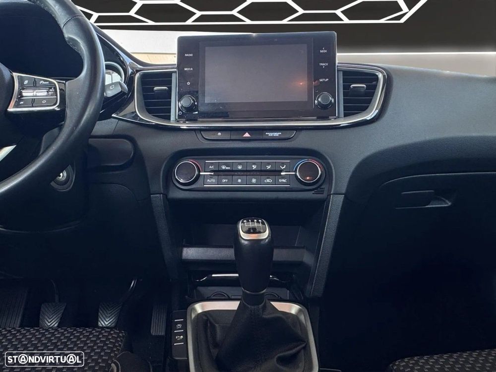 Kia Ceed 1.0 T-GDi Drive - 11