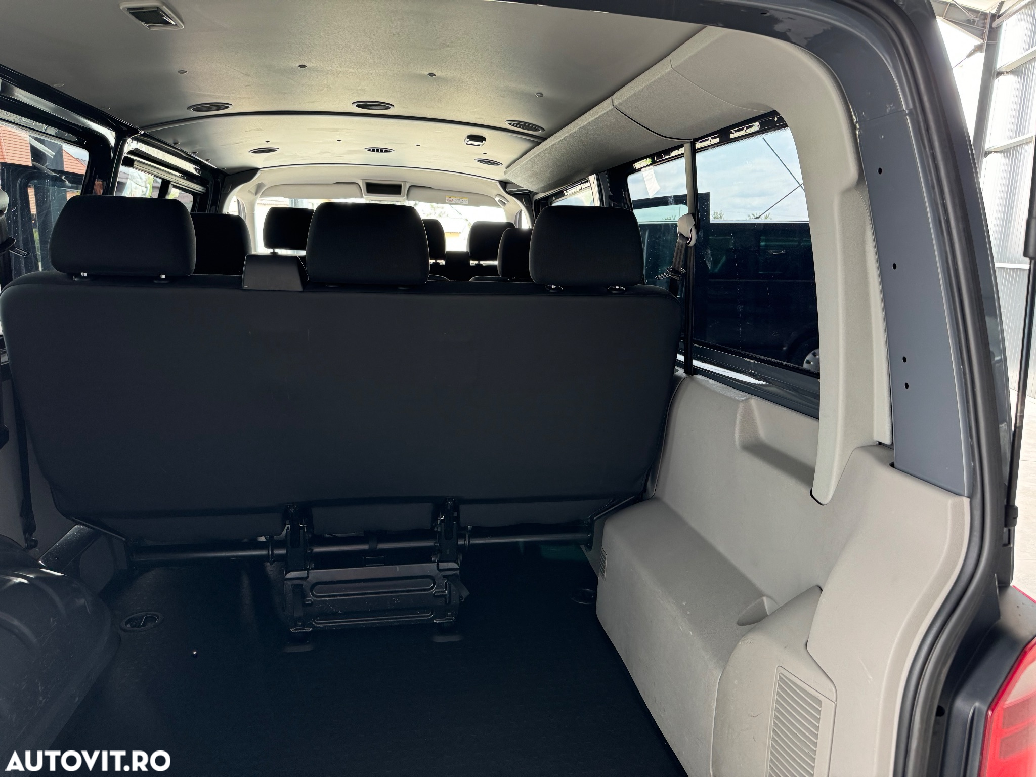Volkswagen Transporter T6 DSG Lang - 7