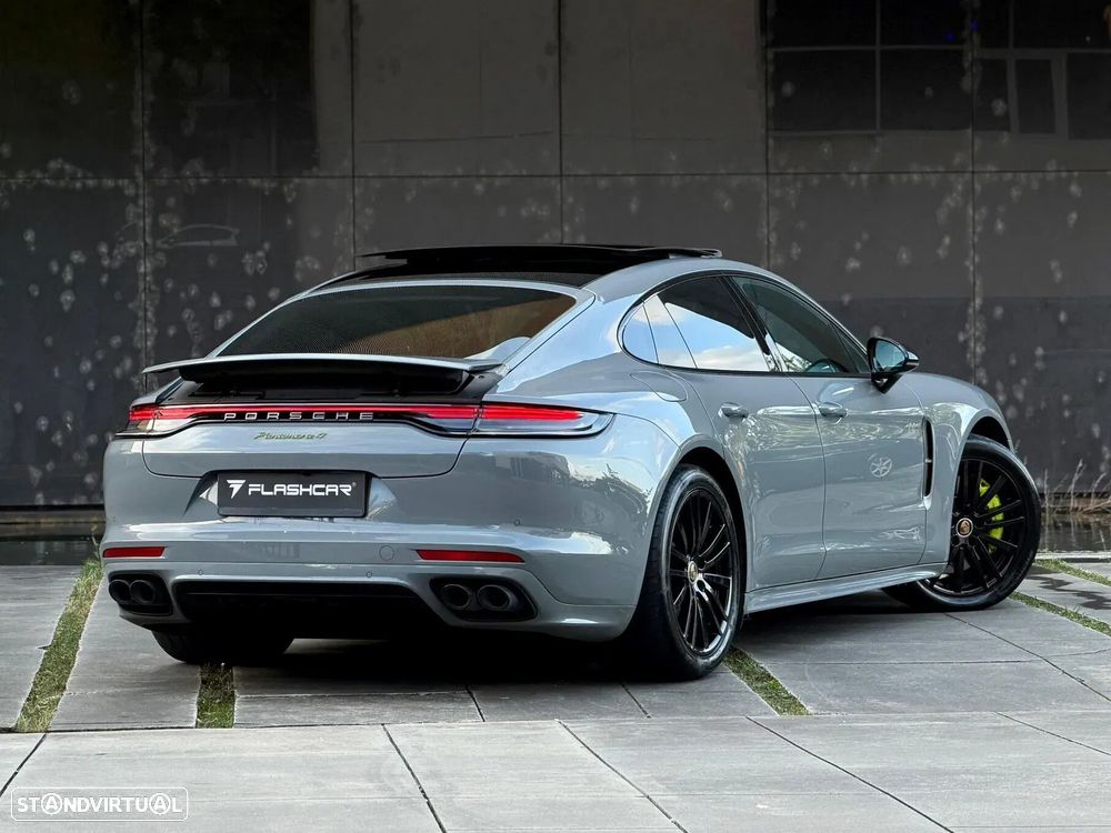 Porsche Panamera 4 E-Hybrid Platinum Edition com PDLS - 43