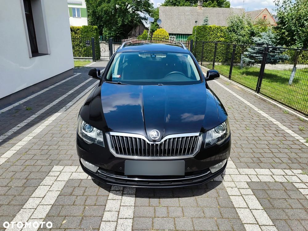 Skoda Superb 2.0 TDI Elegance - 3